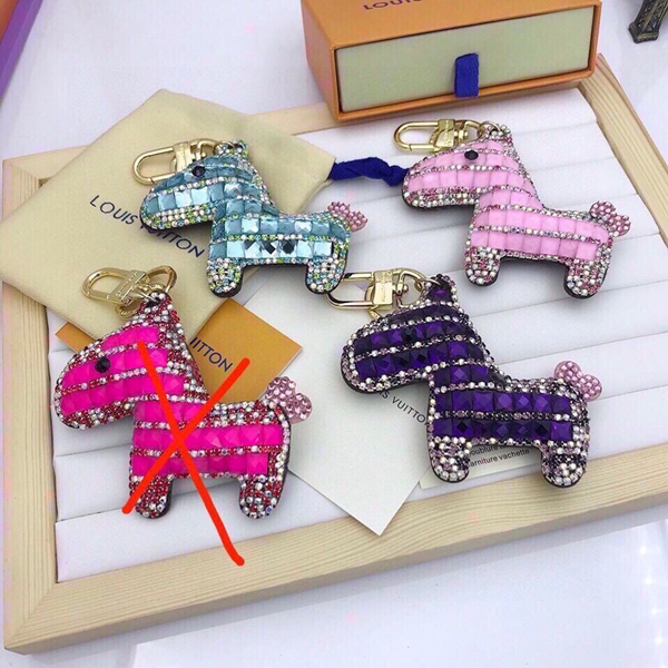 ブランドキーホルダー側面デザイン